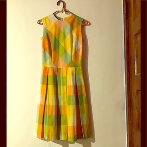 Vintage summer dress with lovely skirt pleating